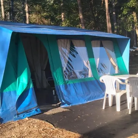 Camping Maeva Escapades Le Domaine Des Chenes Blancs Croagnes Exterior photo